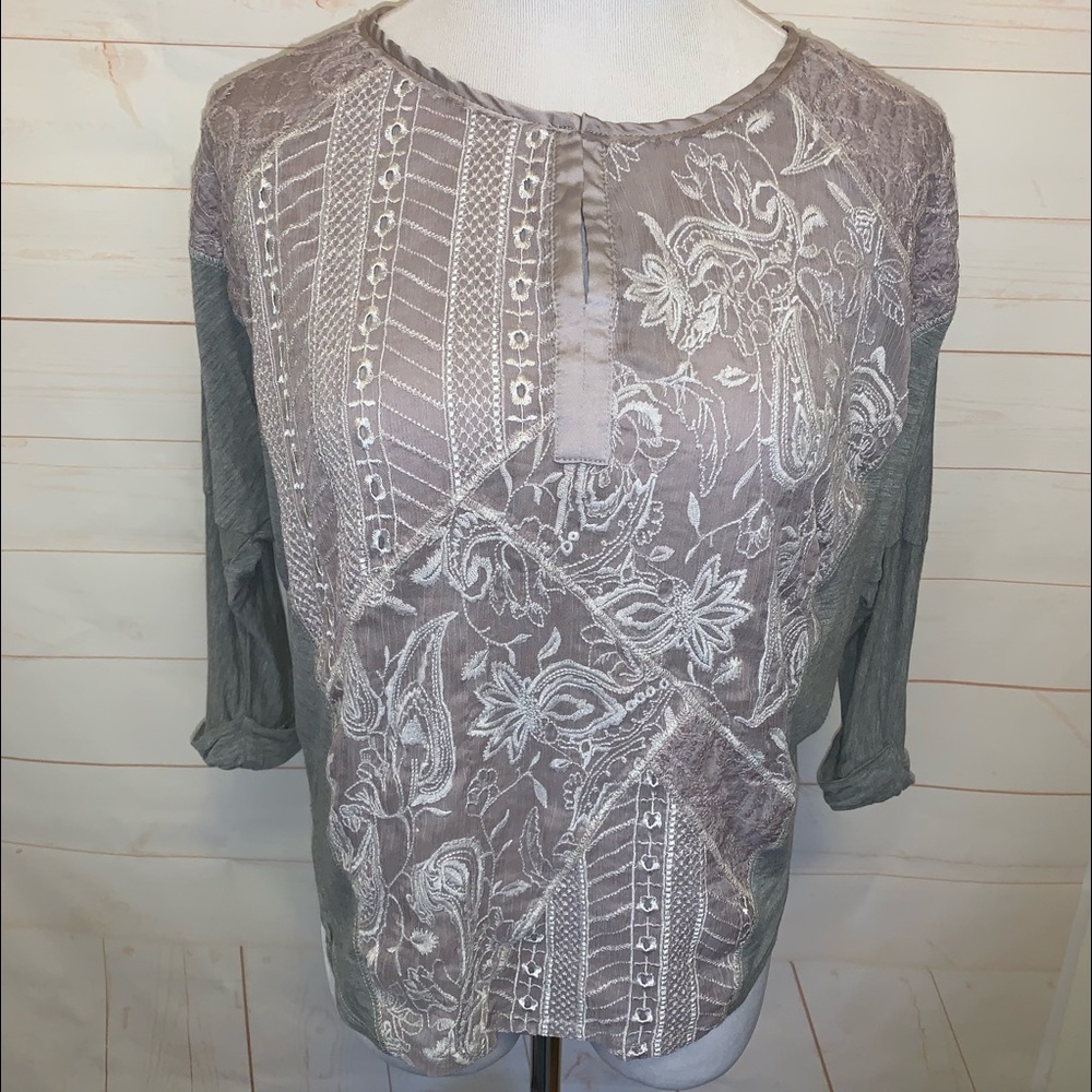 Tiny Anthropologie Embroidered Top Small Lavender